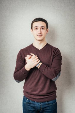 Bileği ağrıyan bir adam