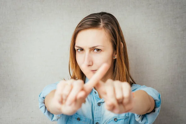 Menina Mostrando Parar Dedos — Fotografia de Stock