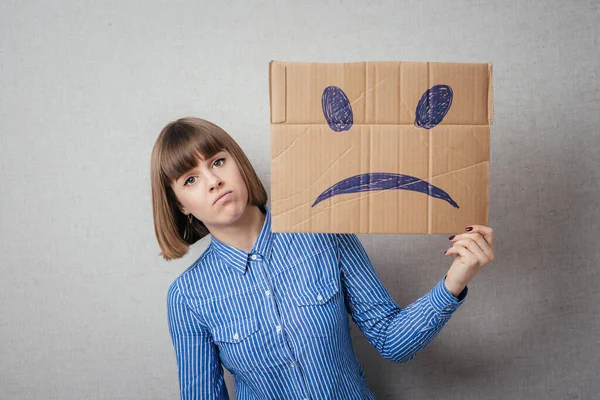 Young Woman Standing Cardboard His Head Sad Face — Stock Photo, Image