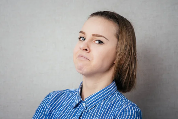 Kobieta Pozowanie Tle Studio Fotograficzne — Zdjęcie stockowe