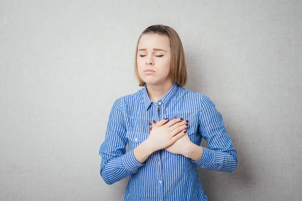 Meisje Met Emotie Fotostudio Achtergrond — Stockfoto