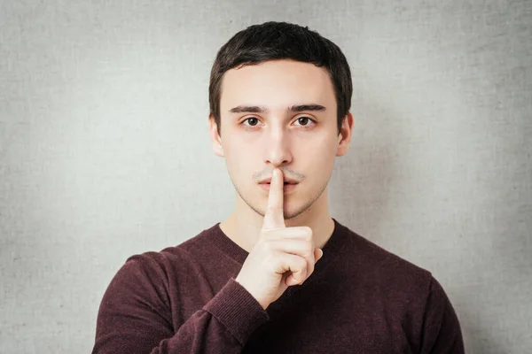 Joven Haciendo Gesto Silencio Shhh — Foto de Stock