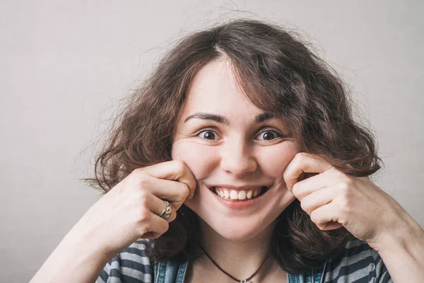 Meisje Trok Aan Haar Glimlach Gekleed Overalls — Stockfoto