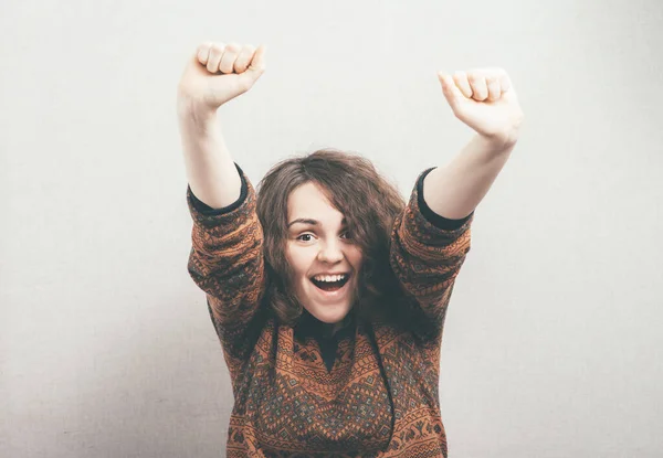 Mulher Feliz Contra Fundo Estúdio — Fotografia de Stock