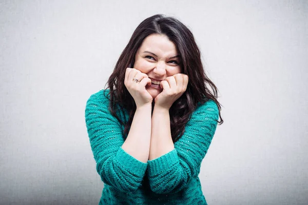 Meisje Bijt Zijn Nagels — Stockfoto