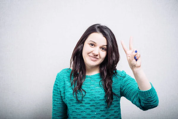 Beautiful Girl Show Victory Sign — Stock Photo, Image