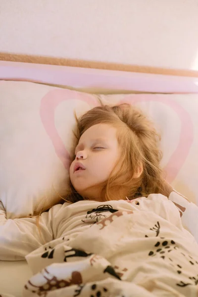 Baby Girl Sleeping Bed Her Pajamas — Stock Photo, Image