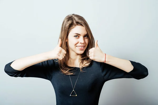 Éxito Mujer Mostrando Pulgares Hacia Arriba — Foto de Stock