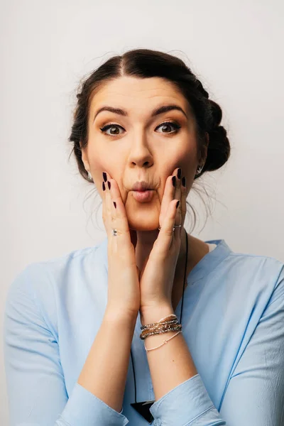 Chica Haciendo Beso — Foto de Stock