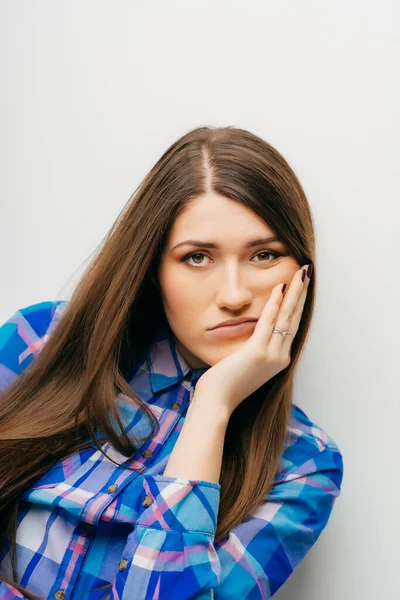 Young Woman Posing Photo Studio — Stock Photo, Image