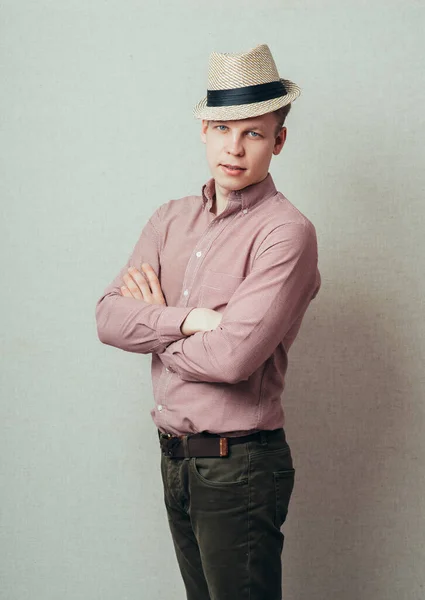 Porträt Eines Mannes Mit Hut — Stockfoto