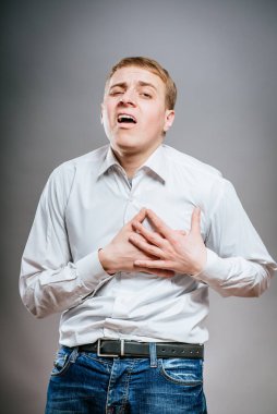 Kalp krizi geçiren bir iş adamı izole edilmiş.