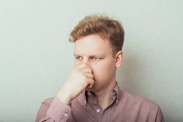 Young Man Posing Studio — Stock Photo, Image