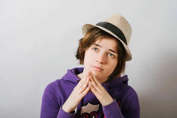 Chica Posando Estudio — Foto de Stock