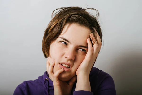 Chica Está Cansada Después Del Trabajo — Foto de Stock