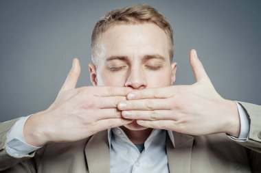 İş adamı kötü bir hareket yapmaz.