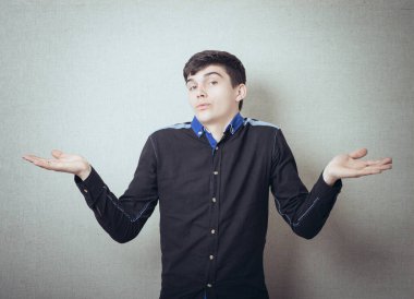 Ne seçeceğimi bilmiyorum.