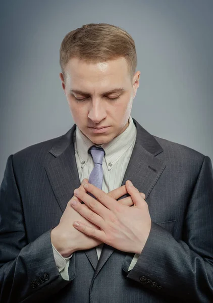 Hombre Negocios Reza Corazón — Foto de Stock