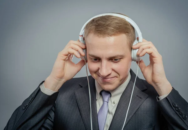 Hombre Escuchando Música — Foto de Stock