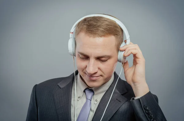 Hombre Escuchando Música — Foto de Stock