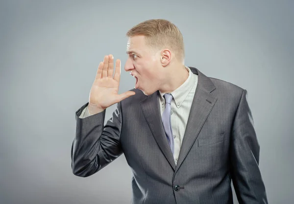 Junger Mann Schreit Mit Den Mund Gefesselten Händen — Stockfoto