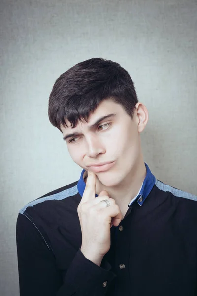 Ein Junger Mann Mit Zahnschmerzen — Stockfoto