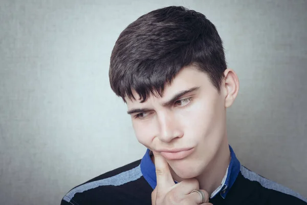 Ein Junger Mann Mit Zahnschmerzen — Stockfoto