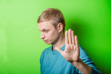 genç adam eliyle yapma dur