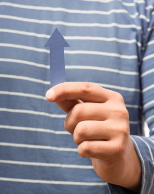 Elinde resim simgesi ok yönü