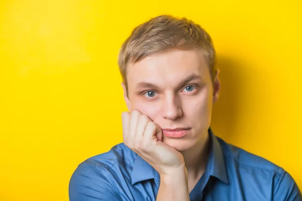 Blond Young Man Thinks Thinks Head Resting Her Hand Looking — Stock Photo, Image