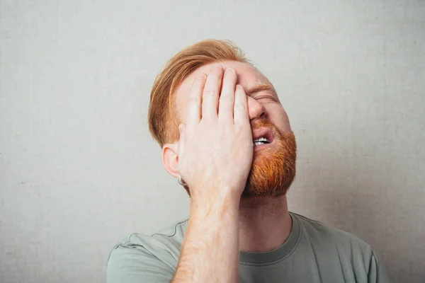 Furious Bearded Handsome Young Bearded Man Screaming Holding Hands Head — Stock Photo, Image