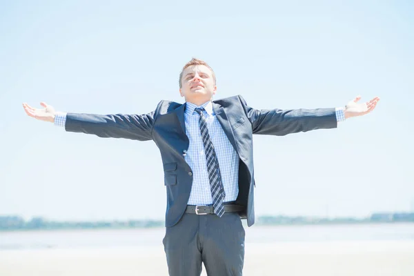 Imagen Del Hombre Feliz Playa —  Fotos de Stock