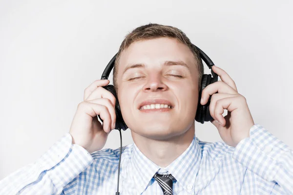 Empresario Escuchando Música —  Fotos de Stock