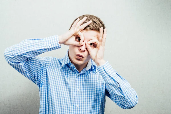 Mens Maakt Verrekijker Handen — Stockfoto