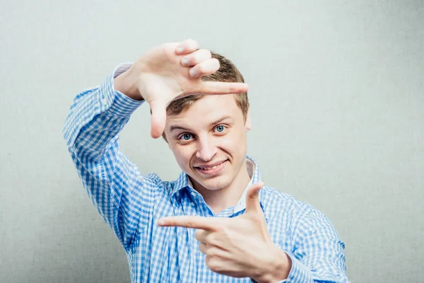 Hombre Haciendo Mano Marco — Foto de Stock