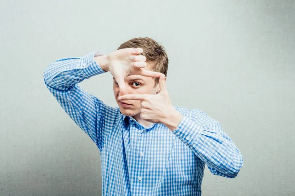 Hombre Haciendo Mano Marco — Foto de Stock