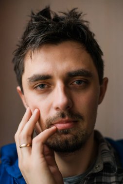 Yorgun Adam Portresi