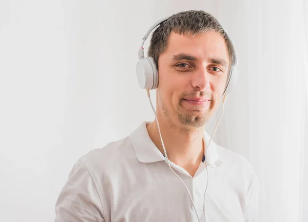 Young Man Studio Background — Stock Photo, Image