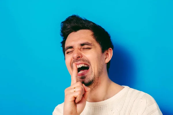 Hombre Puso Dedo Sus Labios — Foto de Stock