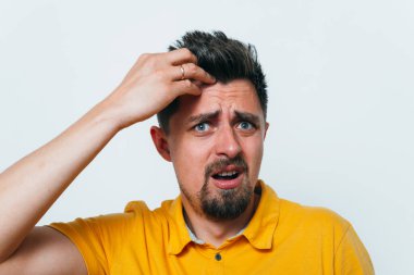 Hata yapan bir adam..