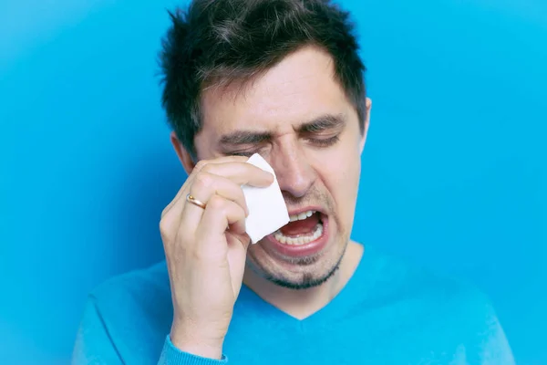 Man Crying Studio Background — Stock Photo, Image