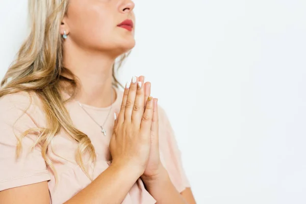 Молитва Жінка Фоні Студії — стокове фото