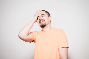 Hata yapan bir adam..