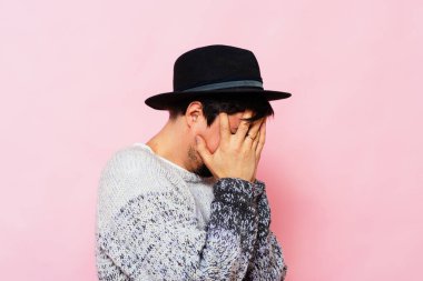 Hata yapan bir adam..