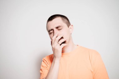 Hata yapan bir adam..