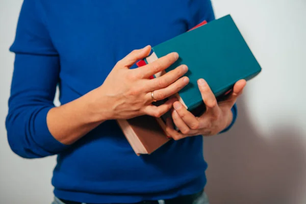 Der Mann Mit Dem Buch — Stockfoto