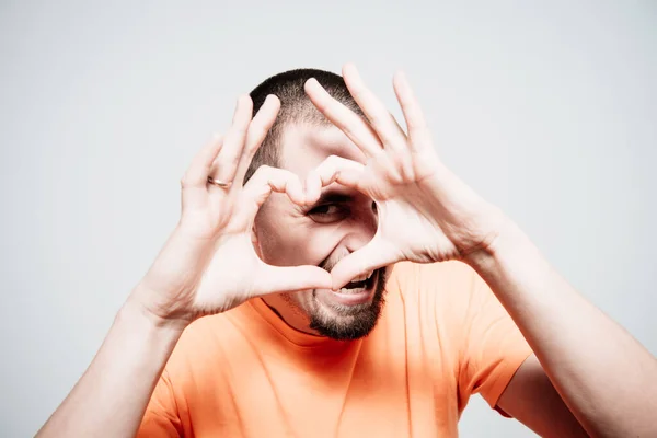 Hombre Haciendo Una Mano Corazón Marco — Foto de Stock