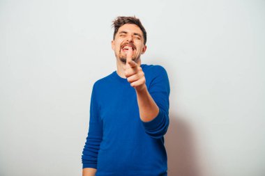  İşaret parmağını göster