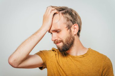 Hata yapan bir adam..