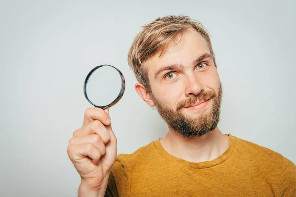 Mannen Med Förstoringsglas — Stockfoto